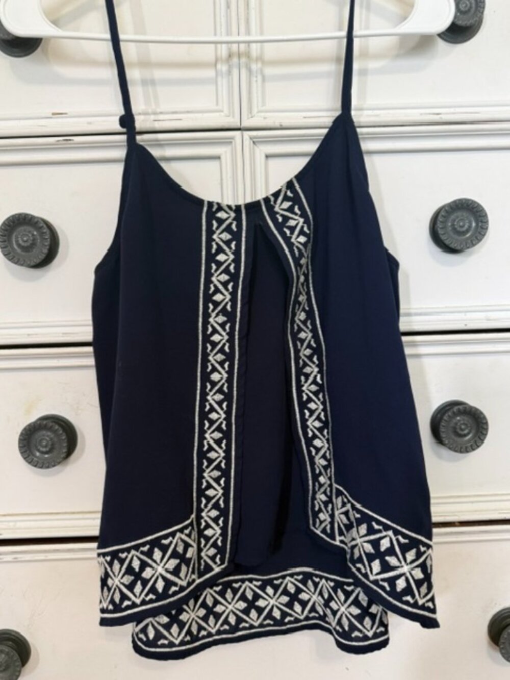 Gianni Bini Spaghetti Strap navy blue shirt w white embroidery